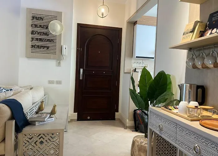 Your Red Sea Hideaway *