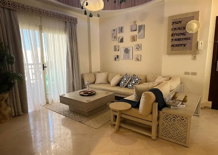 Your Red Sea Hideaway *